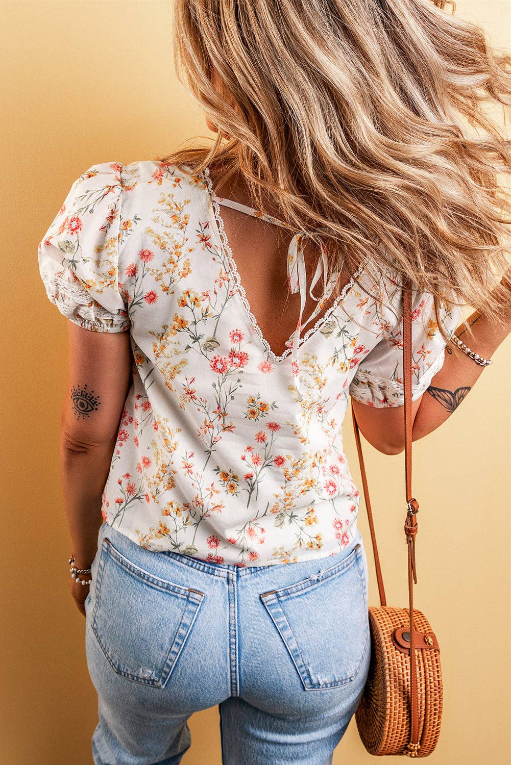 Floral Lace Trim Puff Sleeve Blouse: Beige