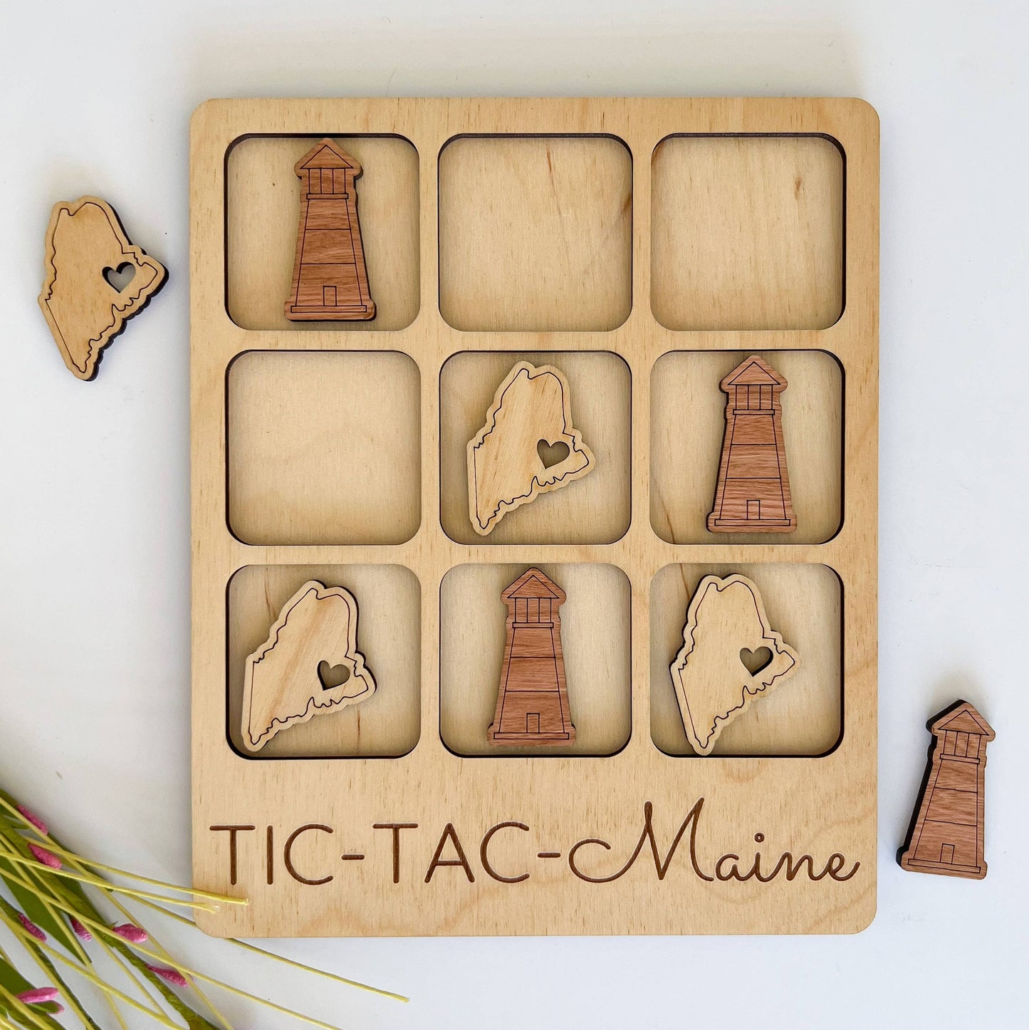 Maine State Gift - Tic-Tac-Toe ME Game